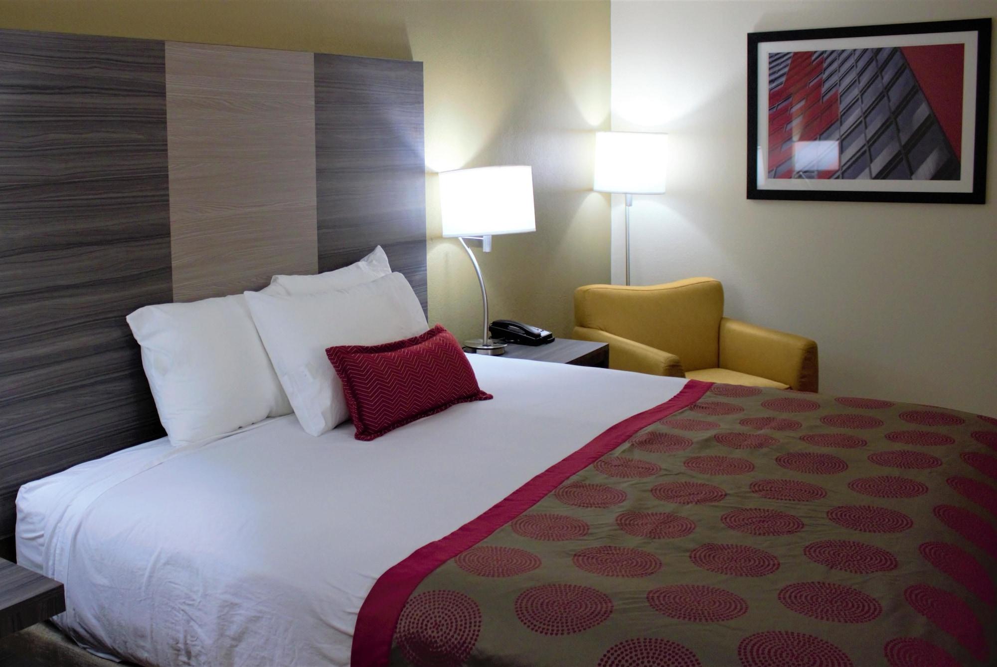 Ramada By Wyndham Wentzville Exterior photo