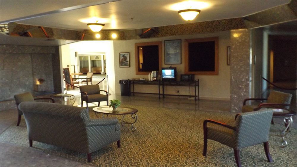 Ramada By Wyndham Wentzville Exterior photo